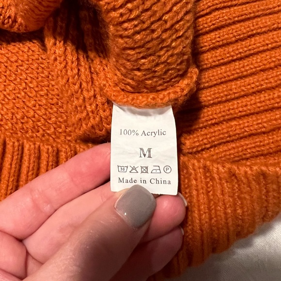 🍁 Fall Sweater 🍁 - Picture 3 of 3